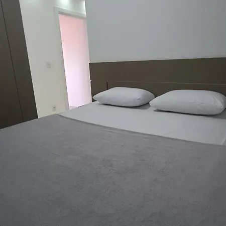 Apto Com Conforto E Comodidade Ingleses-3