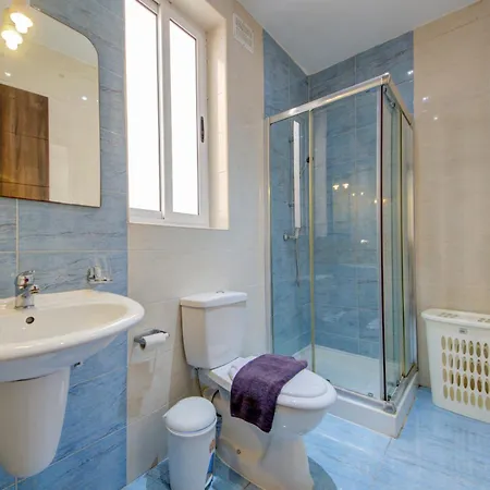 Pleasant Seaview 2-Bedroom Apartments In Central Sliema-2