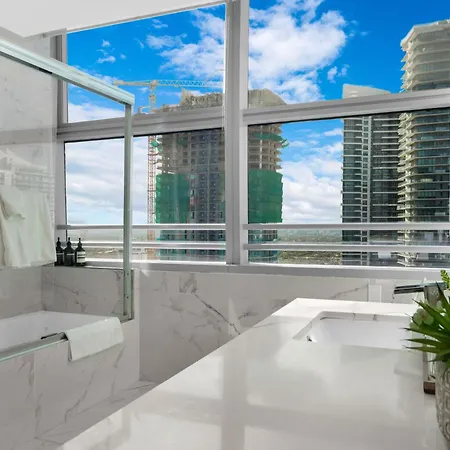 Luxury Brickell 3Bd Free Parking - Pool - Bay View-2