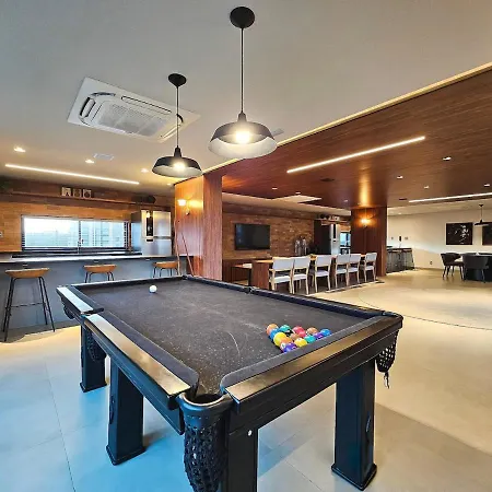 Apartamento Frente Mar Com Rooftop Incrivel-3