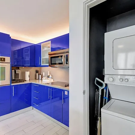 Luxe Bayview Condo W Sauna, Hot Tub & Beach Access-3