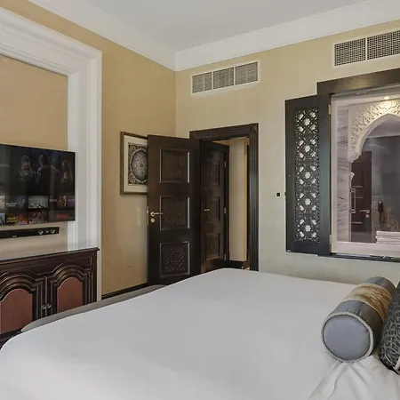 Zabeel Saray Royal Residences Lagoon Villa-3