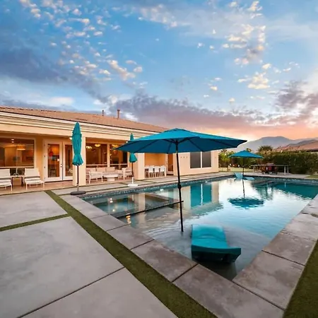 Villa In Gated Estate W Pool, Spa, Putting Green-3