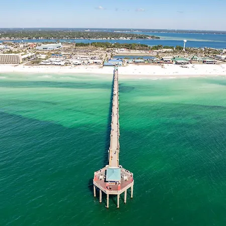 Coastal Haven Pools Restaurant&Beach Shuttle-2