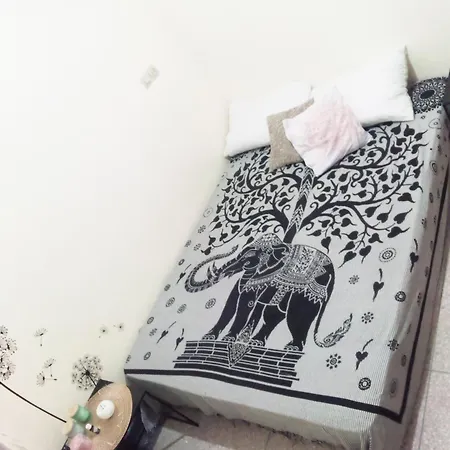 Budget Friendly -Private Room In A Moroccan Home - Host On Site-2