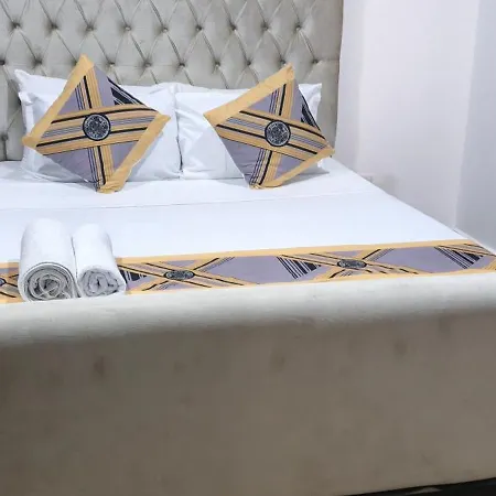 AQUA GARDENS LUXURY SEAVIEW HOMESTAY BAOBAB RD NYALI Msa-2