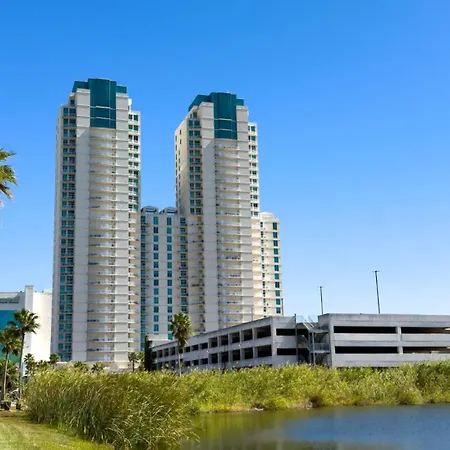 Luxury 17Th Floor Beachfront Stunning Views-3
