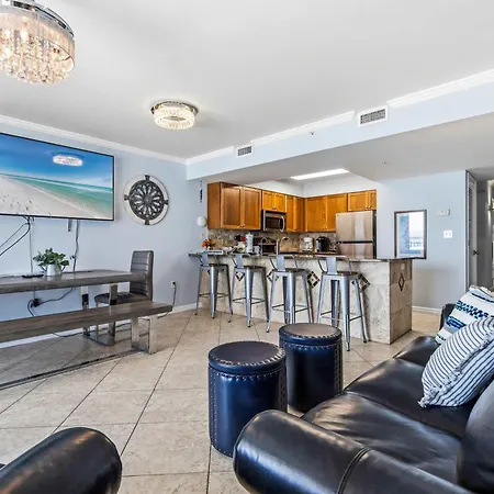 Pelican Beach Resort 504-2