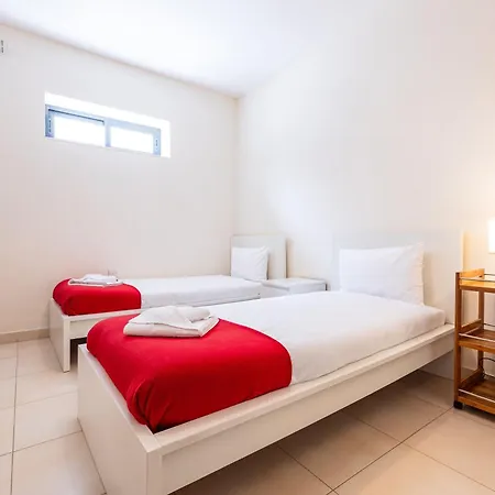 Mandalay Cozy & Affordable Apartment With Patio-3