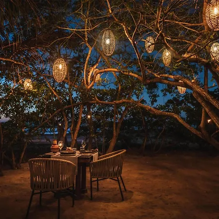 Conrad Punta De Mita-2