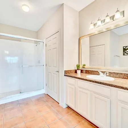 Bright Condo, Near Disney!-2
