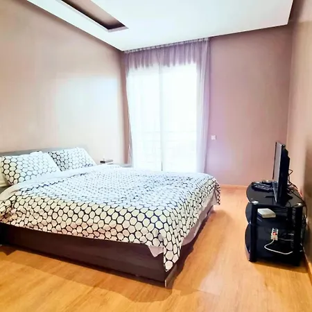 Agreable Appartement Familial Avec Piscine - City Center-3