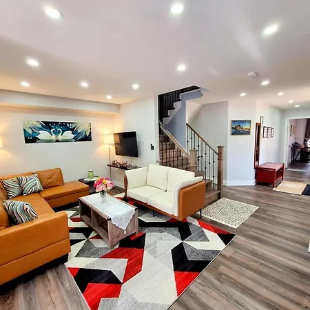Luxury 4Br Family Home, Sleeps 8 Plus Private Fence-3