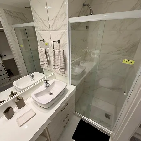 2 Qrts C Suite, Ar Condicionado, Piscina Infantil E Adulto, Sala Com Ventilador De Teto, Parquinho, Estacionamento Privativo, Portaria 24Hrs, Self Checkin, Indicado Pra Familia C Criancas, Casais E Hospedes A Trabalho-2