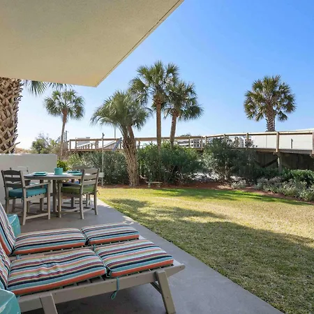 Tops'L Beach Manor 114-3