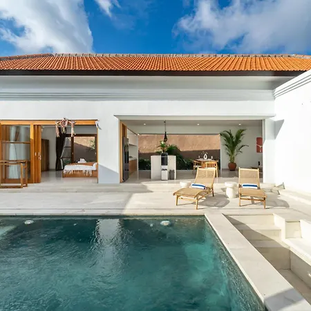 Sofia 2 - Tropical Getaway With Huge Pool In Canggu-3