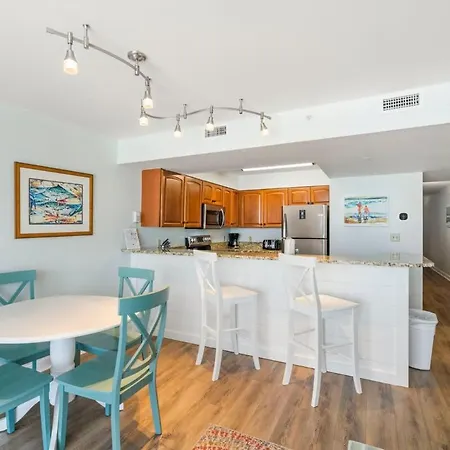 Pelican Beach Resort 510-2