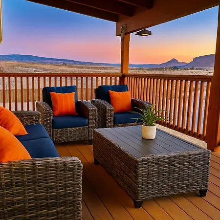 Exclusive Retreats Desert Dream Estate 10 Bedrooms Sleeps 35-2