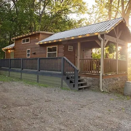 Thomas Cabin Forest Tiny Cabin With Hot Tub-2