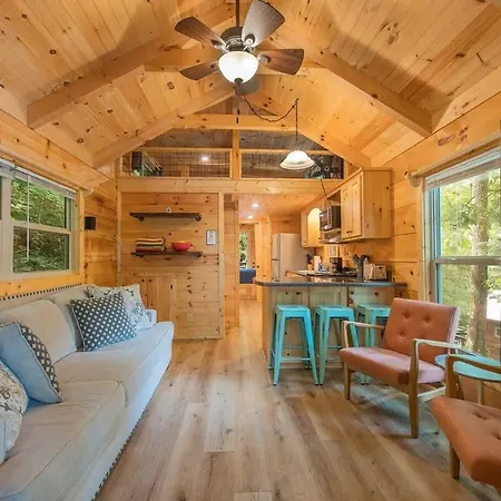 Papa Cabin Tiny Log Home Comfort In Rustic Bliss-2
