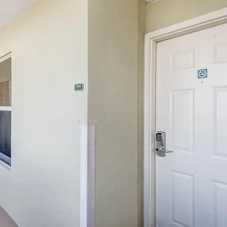 Pelican Beach Resort 1409-3