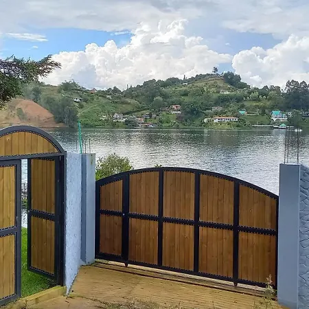 Villa Lake Blue-2