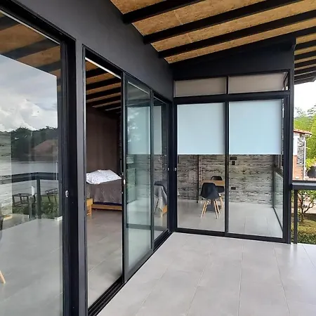 Villa Lake Blue-3