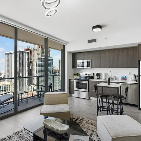 29Th Floor Balcony Studio Miami Skyline Views-2