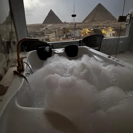 The Queen Of The Pyramids View Inn-3