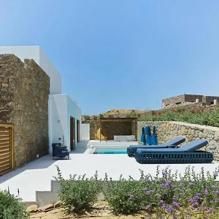 Lyo II Boutique Suites-2