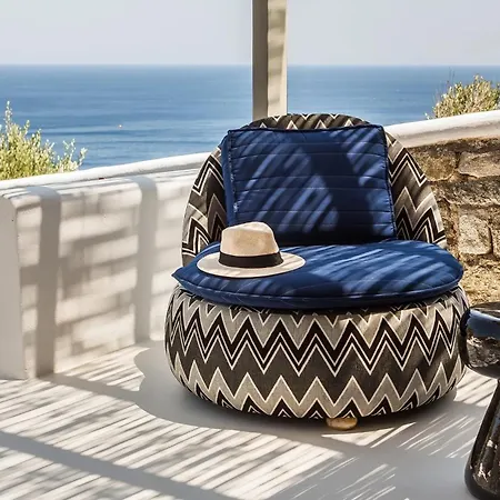 Lyo II Boutique Suites-3