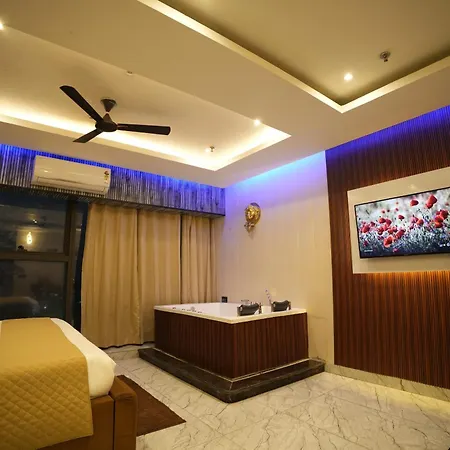 Hotel Namaste With Jacuzzi I Best For Couples And Corporate I Noida-2