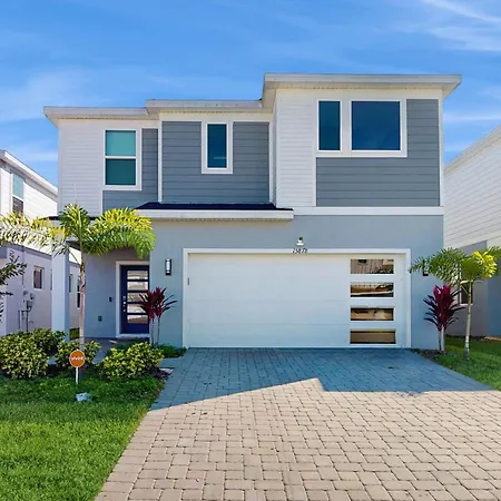 Amazing Home With Outdoor Patio, Wifi, & Close To Local Attractions Near Orlando-2