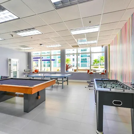 Great Condo In The Club At Brickell Bay-2