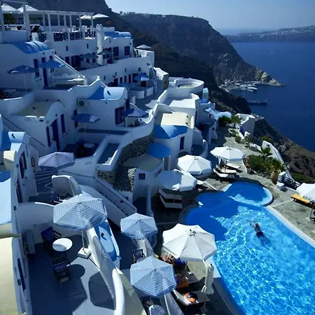 Maria House In Santorini Pool And Jacuzzi-3