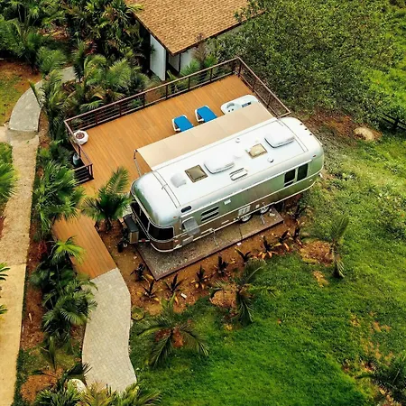 Airstream Stay Private Jacuzzi & Volcano View-2