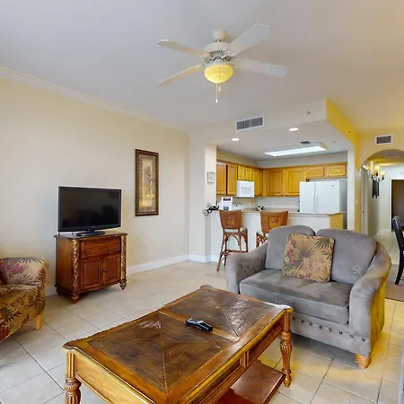Lakefront Retreat Near Attractions With Lake View, Ac, Wifi, Pool, Hot Tub & Gym-2