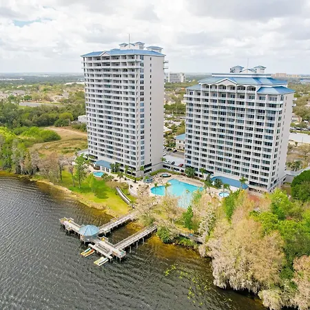 Charming Lakefront Condo With Balcony, Lake View, Ac, Internet, Pool & Hot Tub-3
