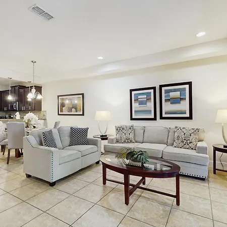 Gorgeous Snowbird-Friendly Home With Pool, Hot Tub, & Gym - Close To Theme Parks-2