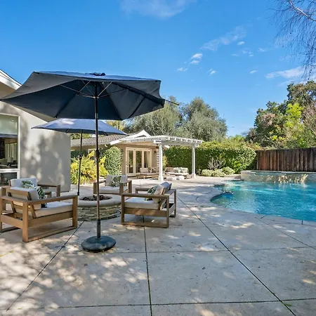 Tarzana Adu With Pool And Hot Tub By Colby And Conrad-3