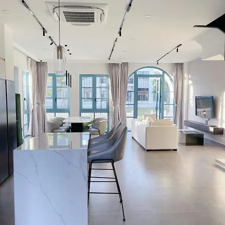 Phoenix House - Novaworld Luxury Apartment-3
