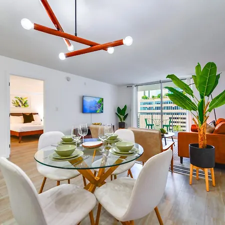 Dazzling Views in Brickell-3
