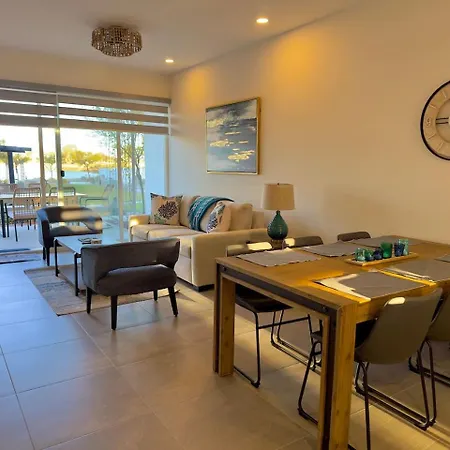 Relaxing Family Spot. Pool, Lagoon, Beach Walk B6-3
