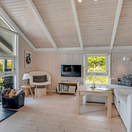 Holiday Home Tale - 750M From The Sea By Interhome-2