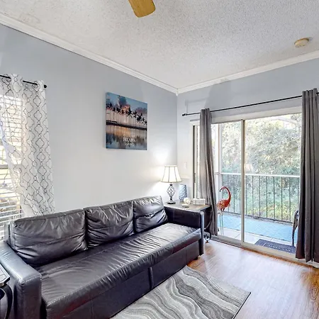 Sunny Condo With Pool, Hot Tub, Tennis Court, & Gym - Balcony & Washer/Dryer-3