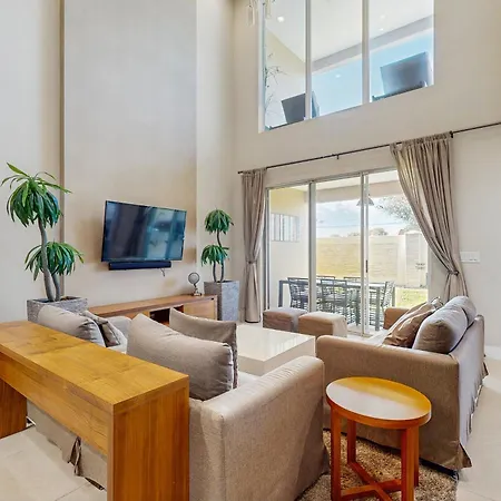 Spacious Modern Townhouse With Resort Pool Access And Elegant Open Living Spaces-3