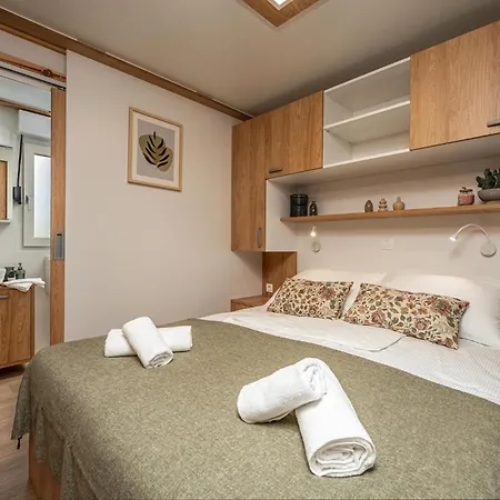 Beautiful Home In Privlaka-2