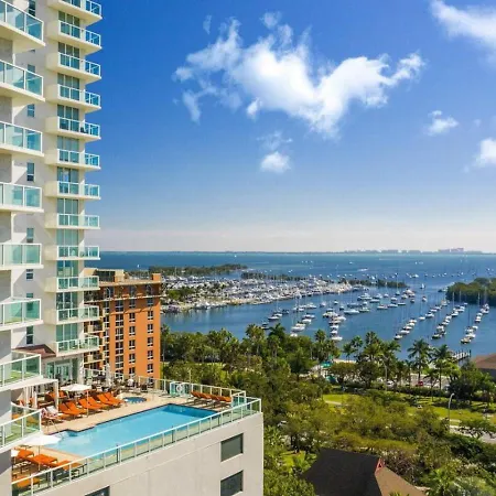 Luxury King Suite, Heart Of Coconut Grove-3