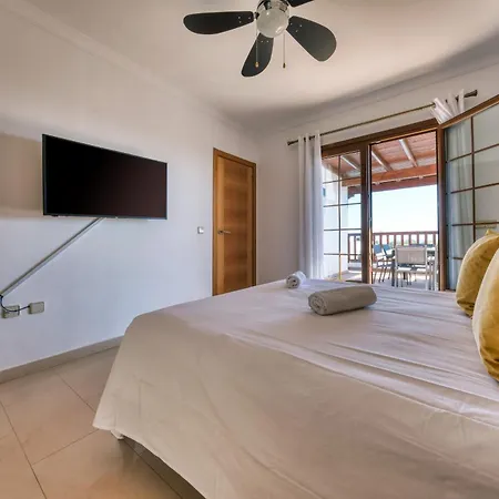 Villa Flavia - Pool, Bbq And Game Room By Lanzarote Vacation Homes-2