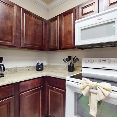 Gated Golf Condo With On-Site Pool, Hot Tub, Screened Balcony, & Washer/Dryer-2
